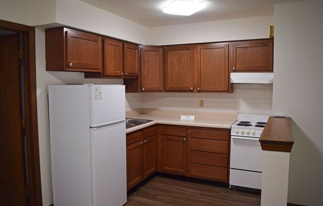 1 bed, 1 bath, 571 sqft, $825, Unit AD-31