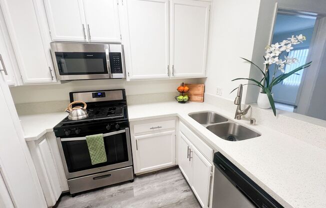 Cambridge Court Apartments