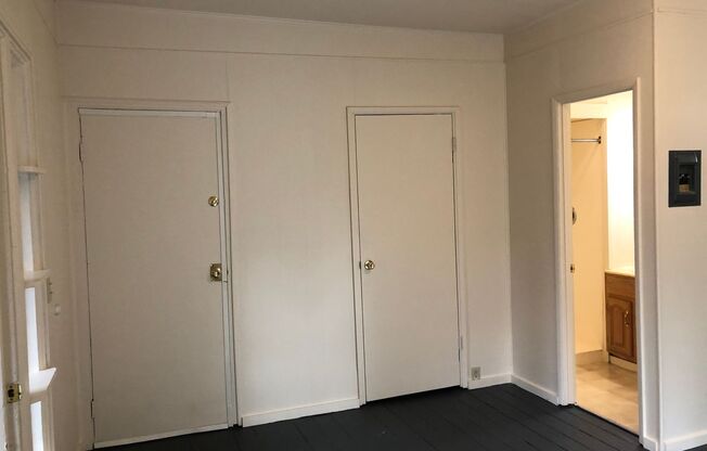 1 bed, 2 baths, 800 sqft, $1,195, Unit #1