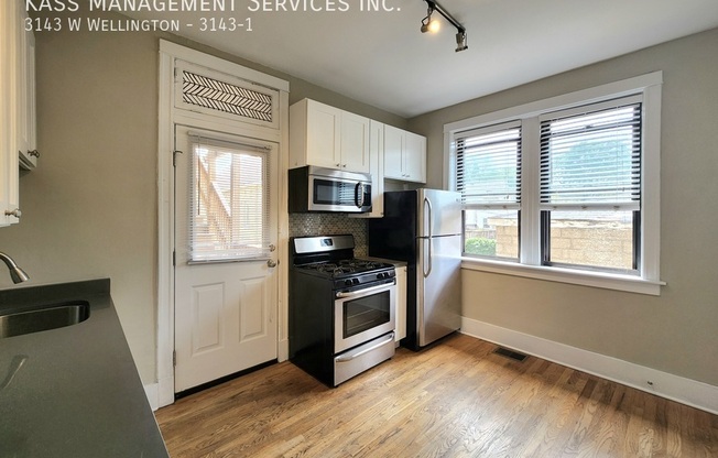 3143 West Wellington Ave.