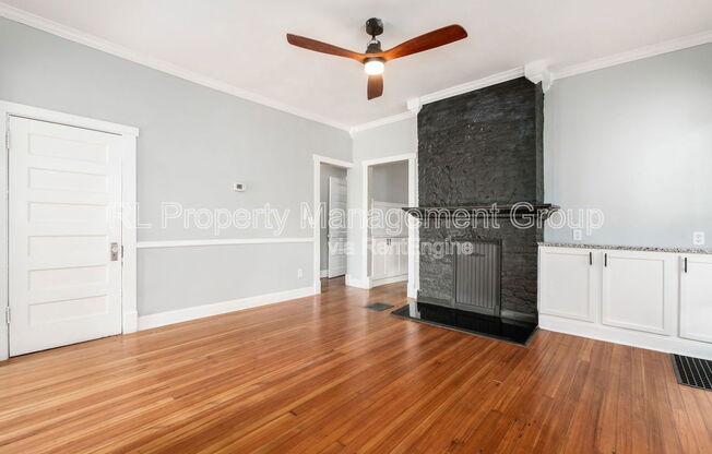 786 E MAIN ST