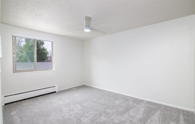 2 beds, 1 bath, 750 sqft, $1,695, Unit 302