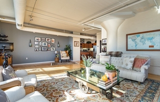 2 beds, 2 baths, 1,682 sqft, $5,150, Unit 5-5