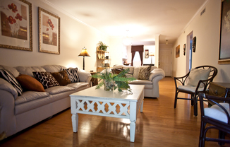 All-Inclusive Living Steps from East Franklin St – Relax at The Retreat! Flexible Move in!