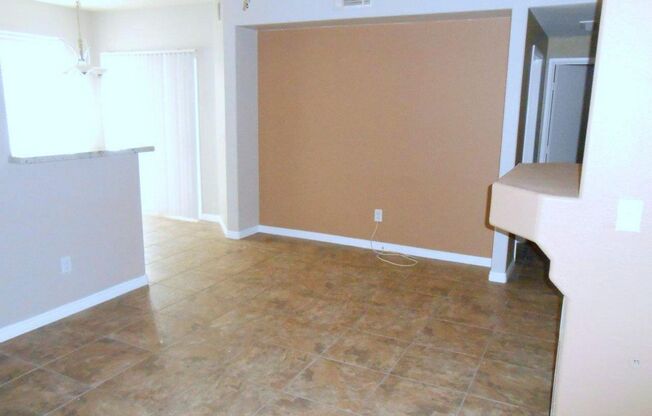Beautiful Condo in The Falls Gated Community in SW