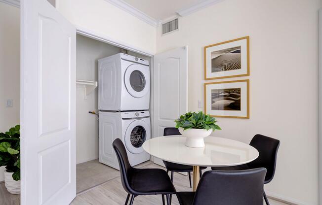 2 Bdrm-43.jpg