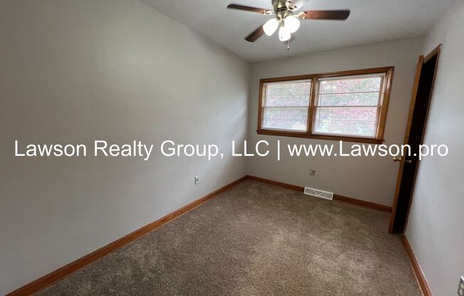 3 beds, 1.5 baths, $1,695