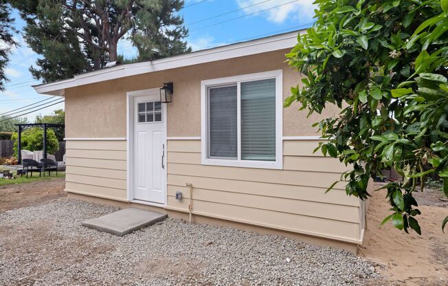 Introducing a charming bungalow-style unit located in the heart of Claremont