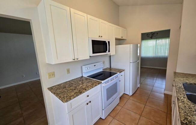 129 EDGEWATER CIR