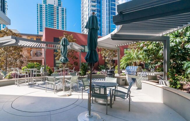 1 bed, 1 bath, $3,000