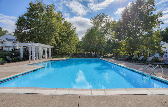 Outdoor Swimming Pool at Middletown Brooke Apartments, Middletown, CT, 06457