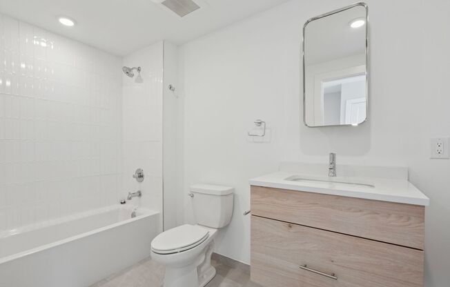 2 beds, 2 baths, 806 sqft, $2,365, Unit Unit 617