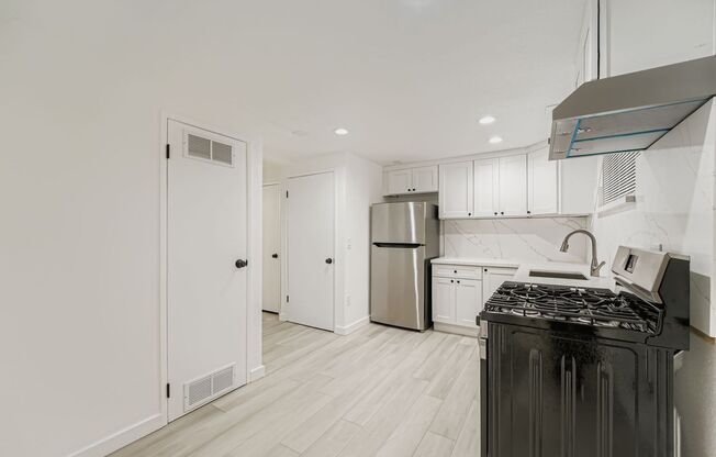 Shorewood Place 1035