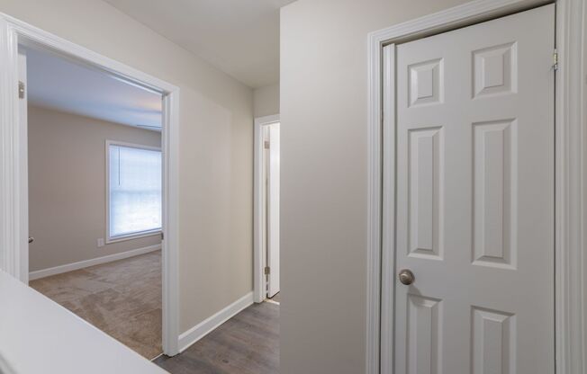 2 beds, 1 bath, 925 sqft, $1,350, Unit 821HLA