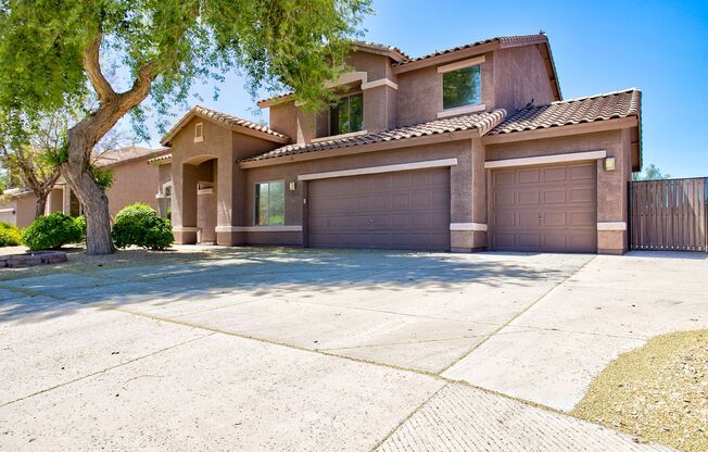 Stunning 5 Bedroom 3 Bathroom with 3 Car Garage and Pool!!!  Gorgeous back yard!!  Bedrooms on 1st floor!!!  Available June 1st!!!