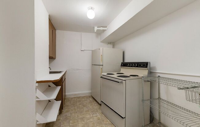 Studio, 1 bath, 231 sqft, $900, Unit 212