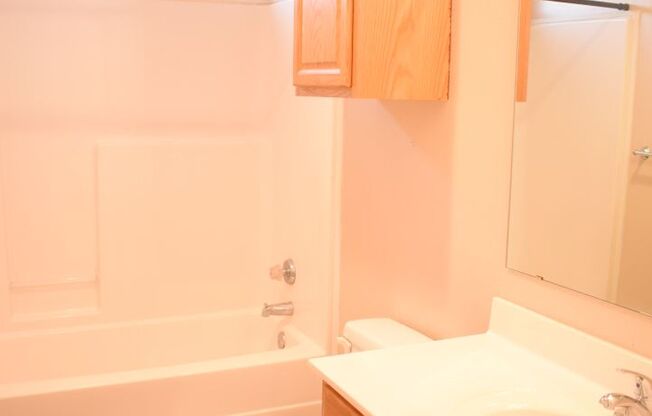 3 beds, 2 baths, $1,650