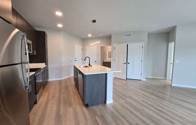 2 beds, 2 baths, 1,244 sqft, $2,170, Unit 8421-127