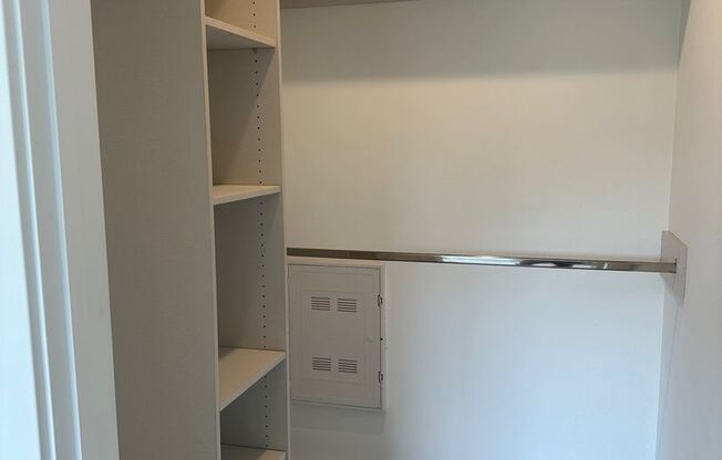 1 bed, 1 bath, 621 sqft, $1,695, Unit Unit 210