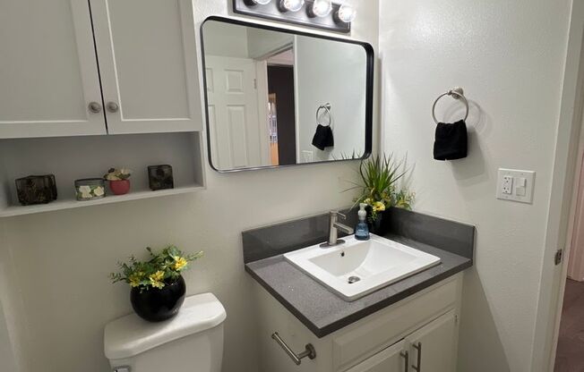 2 beds, 1 bath, 1,100 sqft, $2,475, Unit 241-39