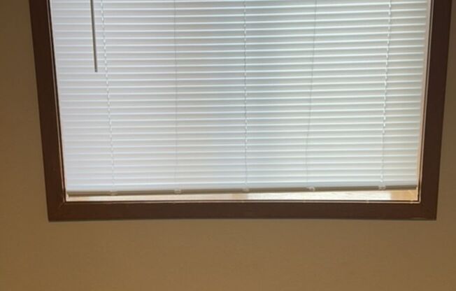 1 bed, 1 bath, 623 sqft, $497, Unit LV 104