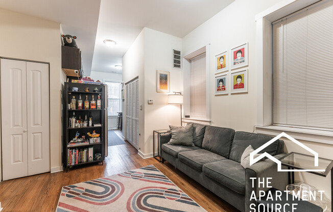 2146 W Chicago Ave F2