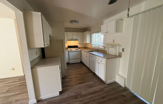 Jamestowne Plaza Apartments