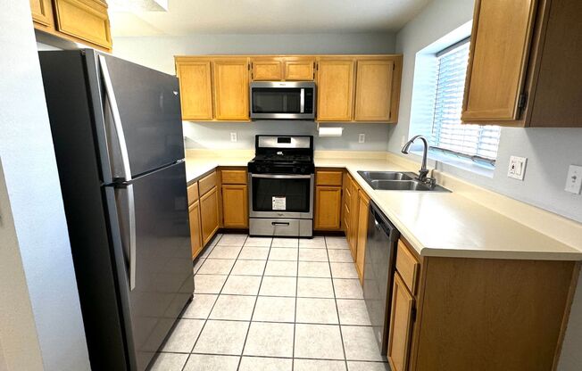 2 beds, 2 baths, $1,700