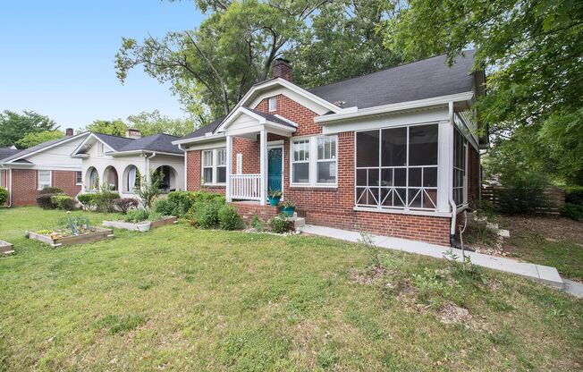 3 beds, 2 baths, $2,295