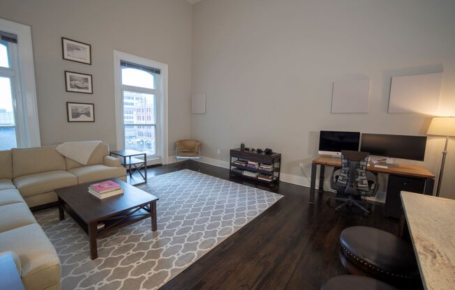 2 beds, 1 bath, 800 sqft, $1,800, Unit 3K