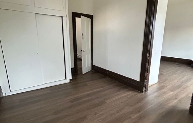 2 beds, 1 bath, $750, Unit #1