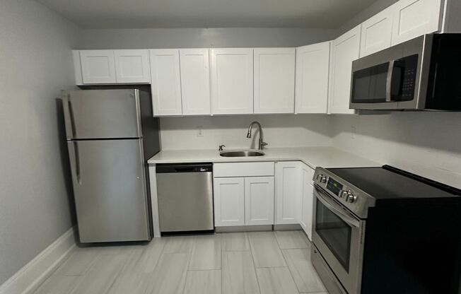 Main Street Commons - Beautifully Renovated Apartments