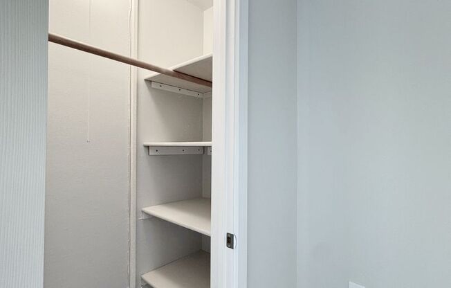 1 bed, 1 bath, 636 sqft, $1,650, Unit 324