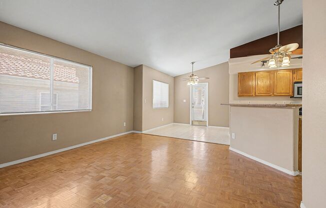 COZY 2 BED 2 BATH CONDO IN HENDERSON!