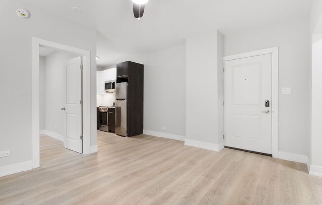 2 beds, 1 bath, 430 sqft, $1,950, Unit 1G