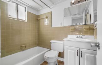 Studio, 1 bath, 300 sqft, $721, Unit 3