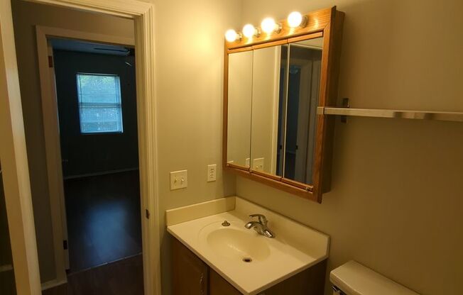 3 beds, 1 bath, $1,499