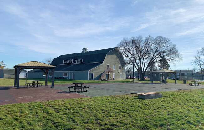 Pickwick Farms