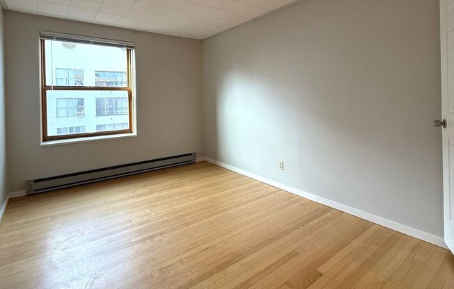 1 bed, 1 bath, 540 sqft, $1,595, Unit 418