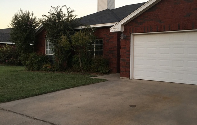 Spacious home in the Wylie district!