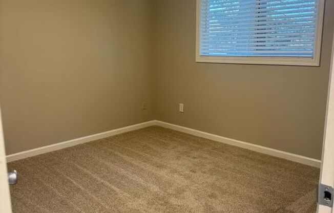 1 bed, 1 bath, 600 sqft, $1,325, Unit 25