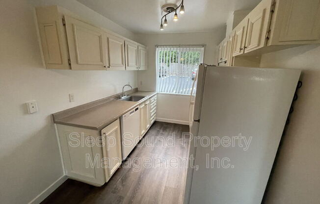 3153 SW DOLPH CT