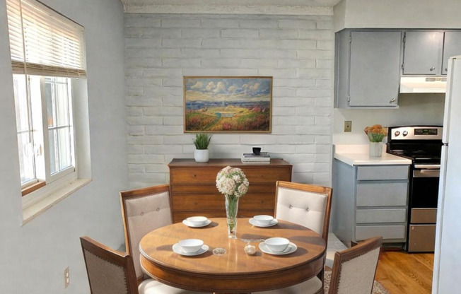 Peaceful Condo Retreat near Glendale in Denver – Pet-Friendly & Well-Located