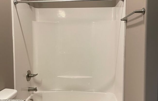 1 bed, 1 bath, 708 sqft, $865, Unit 213
