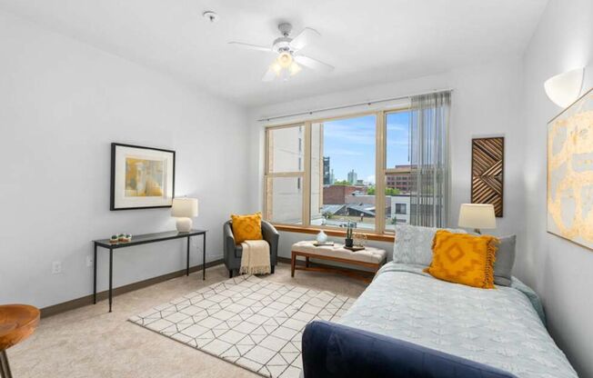 Fifth Avenue Place Apartments