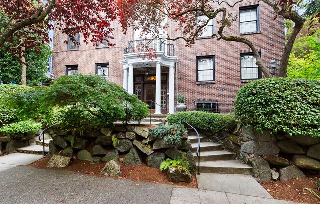 Capitol Hill Condo ~ Betsy Ross Condominiums