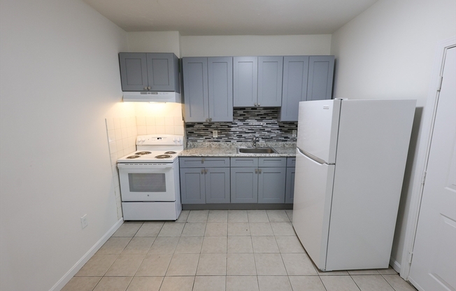 4 beds, 1 bath, 1,250 sqft, $3,700, Unit 2