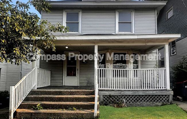 865 BATES ST SE