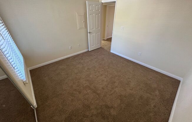2 beds, 2 baths, $1,200, Unit # 2017