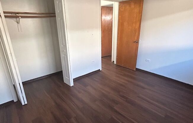 2 beds, 1 bath, $1,495, Unit 07